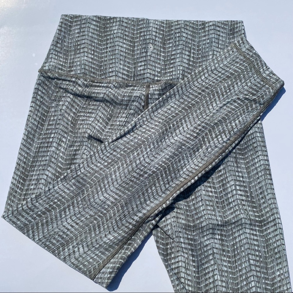 grey wunder under leggings